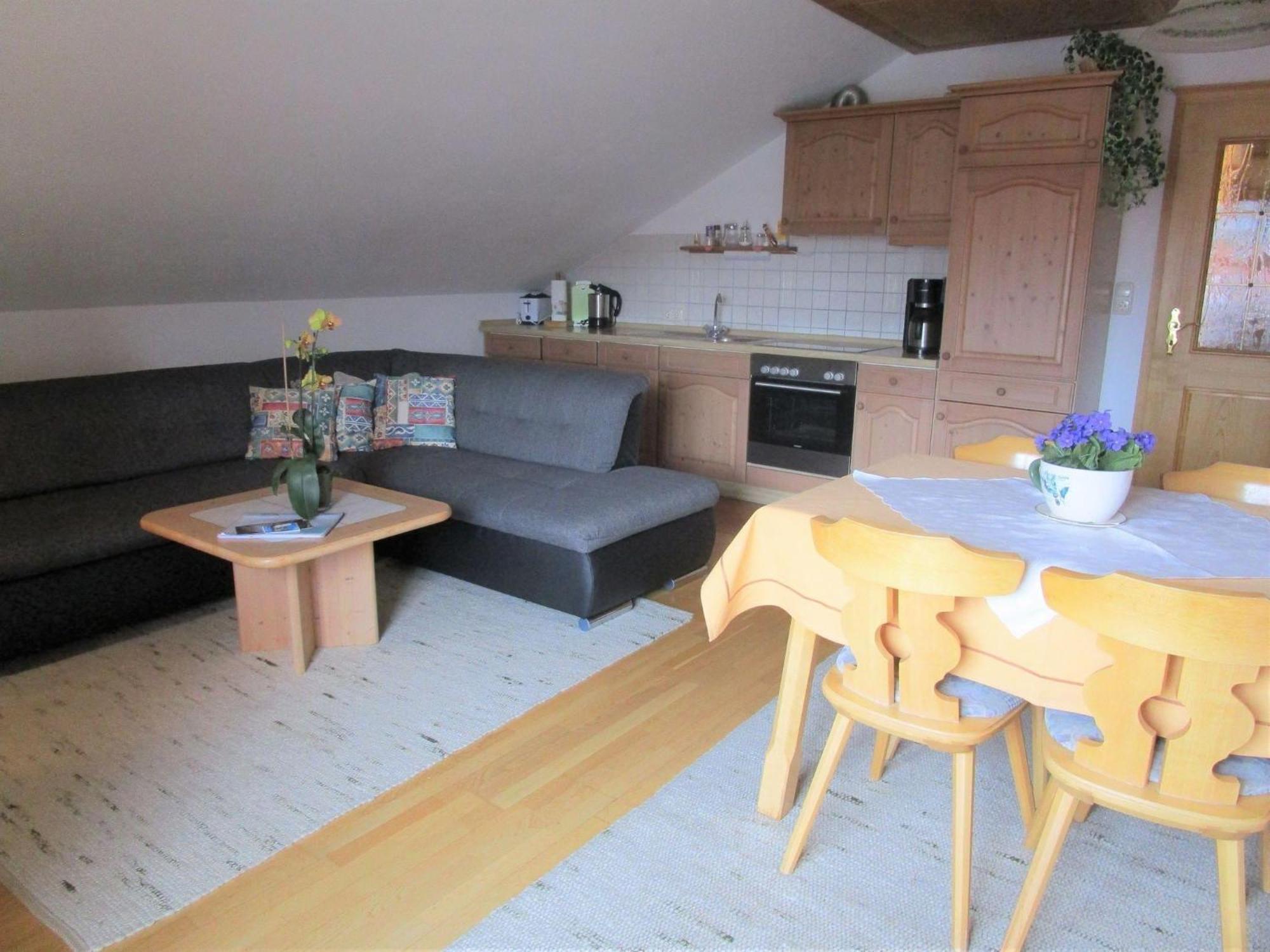 Apartment In The Allg U With View Of The Bavarian Alps Bernbeuren Eksteriør billede