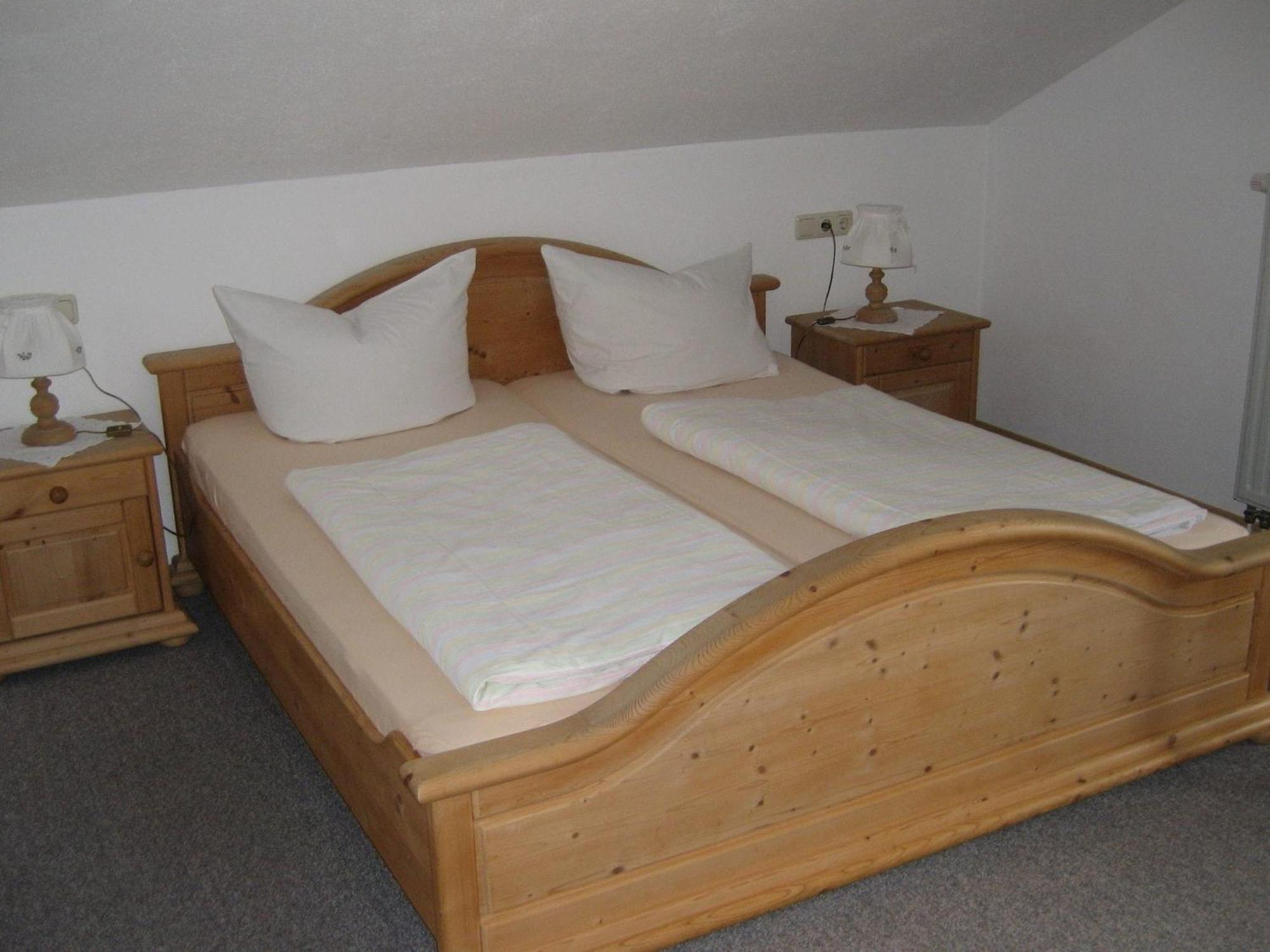 Apartment In The Allg U With View Of The Bavarian Alps Bernbeuren Eksteriør billede