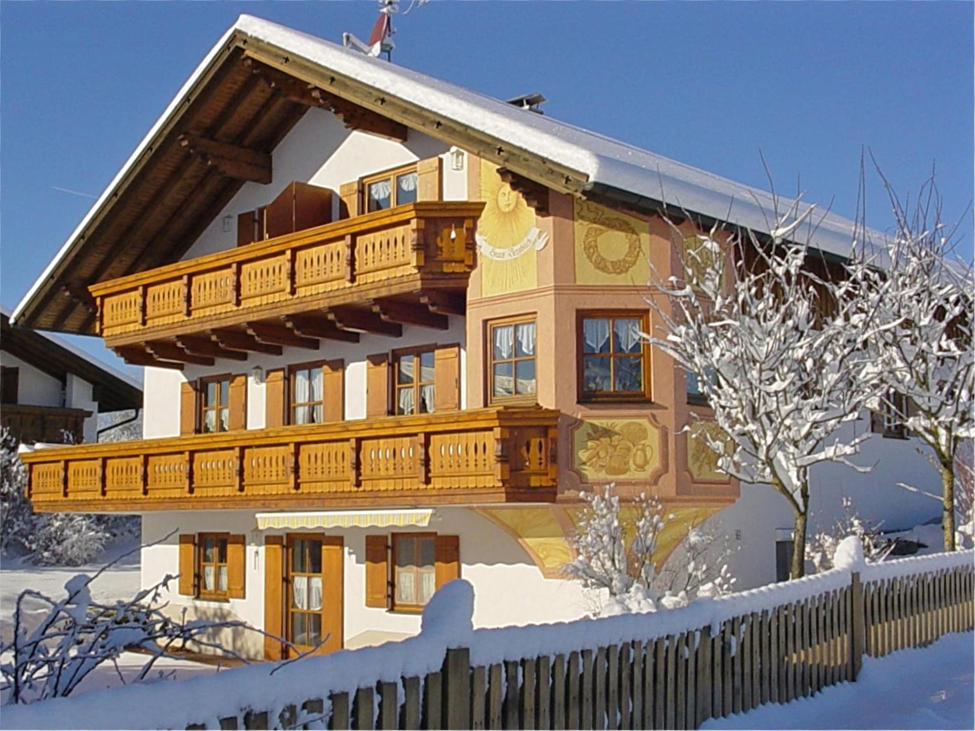 Apartment In The Allg U With View Of The Bavarian Alps Bernbeuren Eksteriør billede